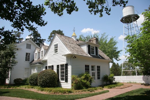 Maison proprio + chateau d'eau