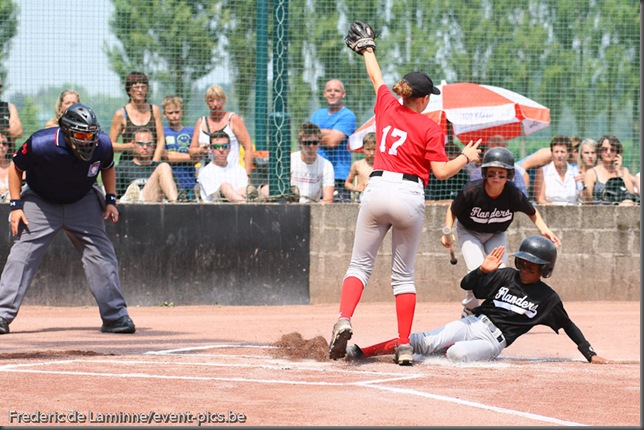 2010 Belgian Little League Championships : Flanders East (red) - Flanders West. Flanders East is the  Little League 2010 Champions Belgium