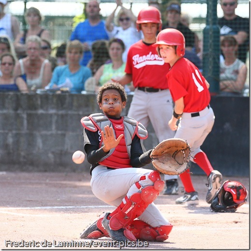 2010 Belgian Little League Championships : Flanders East (red) - Flanders West. Flanders East is the Little League 2010 Champions Belgium 2010 Belgian Little League Championships : Flanders East (red) - Flanders West. Flanders East is the Little League 2010 Champions Belgium