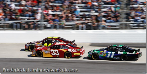 Jeff Gordon (24) lead Clint Bowyer (33)  and  Denny Hamlin (11) during the Goody's Fast Relief 500 at Martinsville